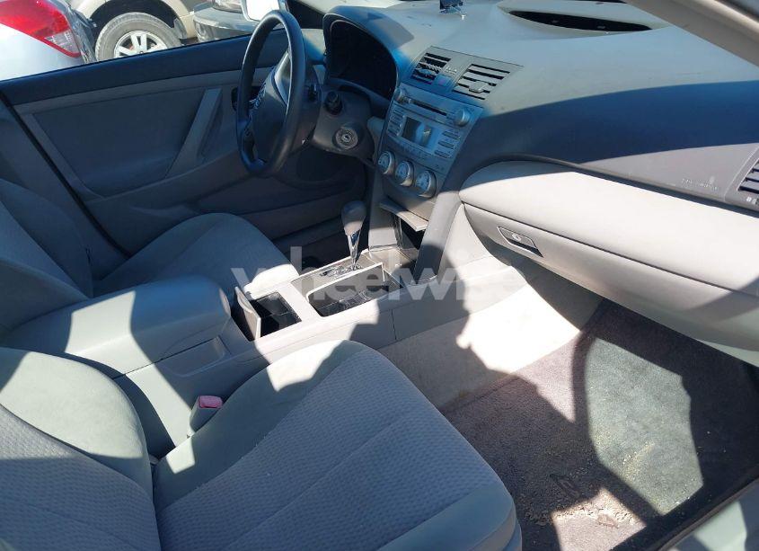 Photo 5 of 2010 Toyota Camry LE (VIN 4T1BF3EK1AU113559)