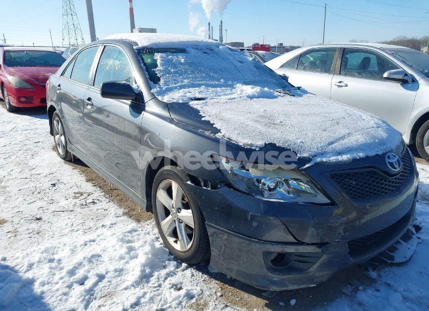 2010 Toyota Camry SE (VIN 4T1BF3EK1AU506493) main photo