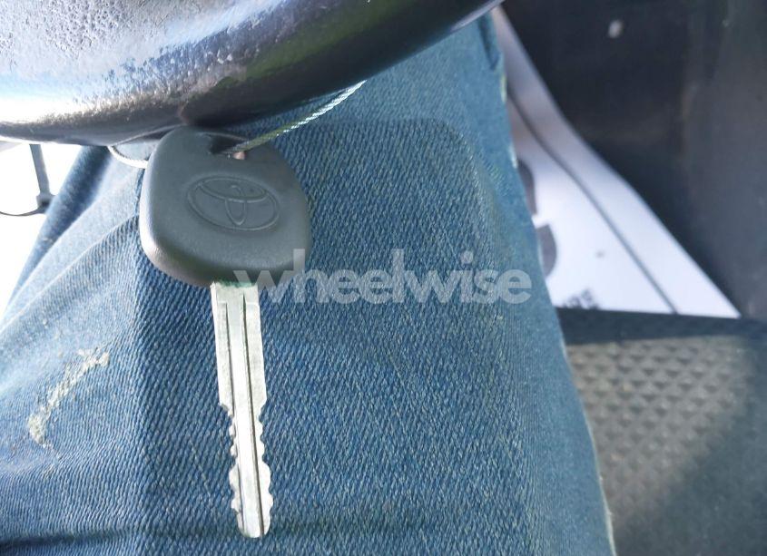 Photo 11 of 2010 Toyota Camry SE (VIN 4T1BF3EK1AU506493)