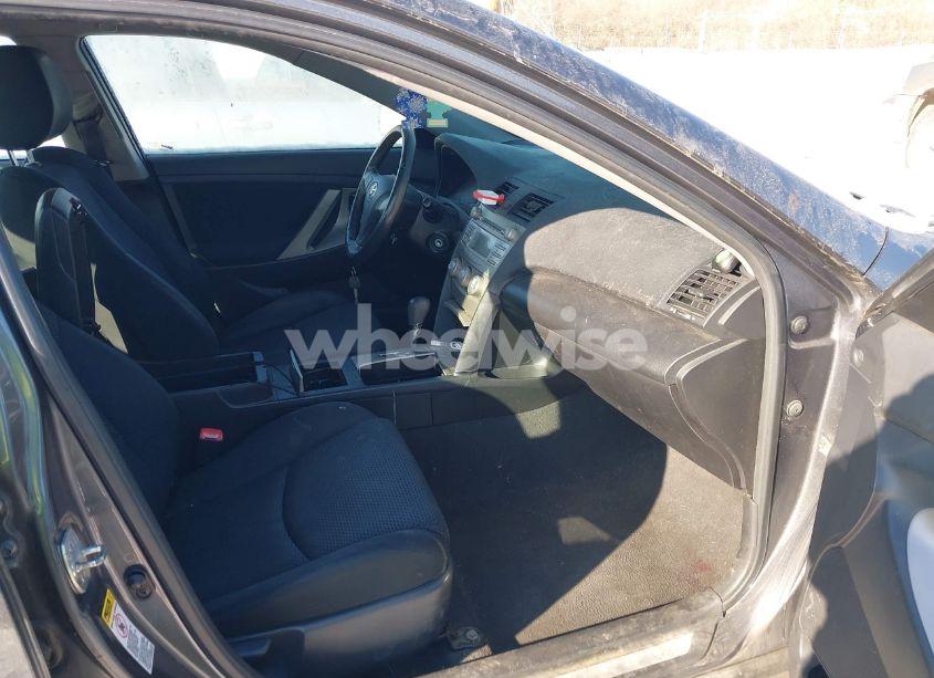 Photo 5 of 2010 Toyota Camry SE (VIN 4T1BF3EK1AU506493)