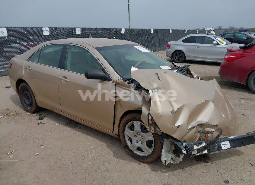 2010 Toyota Camry LE (VIN 4T1BF3EK1AU509376) main photo