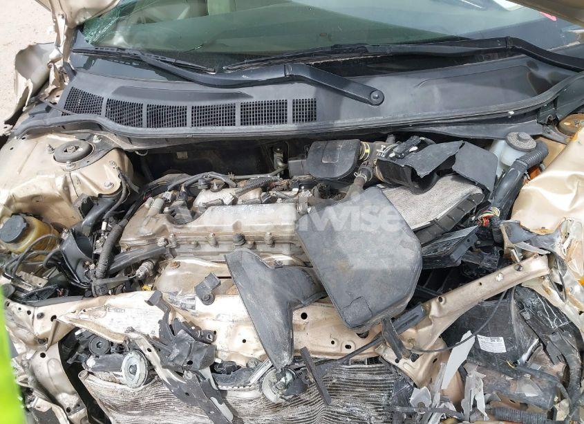 Photo 10 of 2010 Toyota Camry LE (VIN 4T1BF3EK1AU509376)