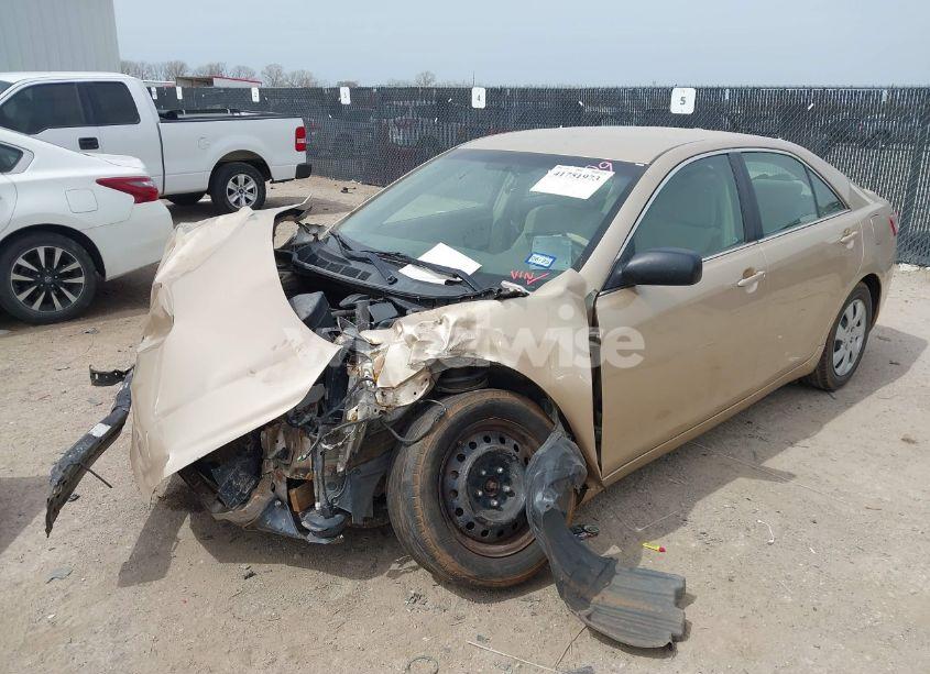 Photo 2 of 2010 Toyota Camry LE (VIN 4T1BF3EK1AU509376)