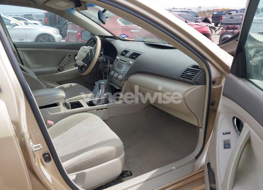 Photo 5 of 2010 Toyota Camry LE (VIN 4T1BF3EK1AU509376)