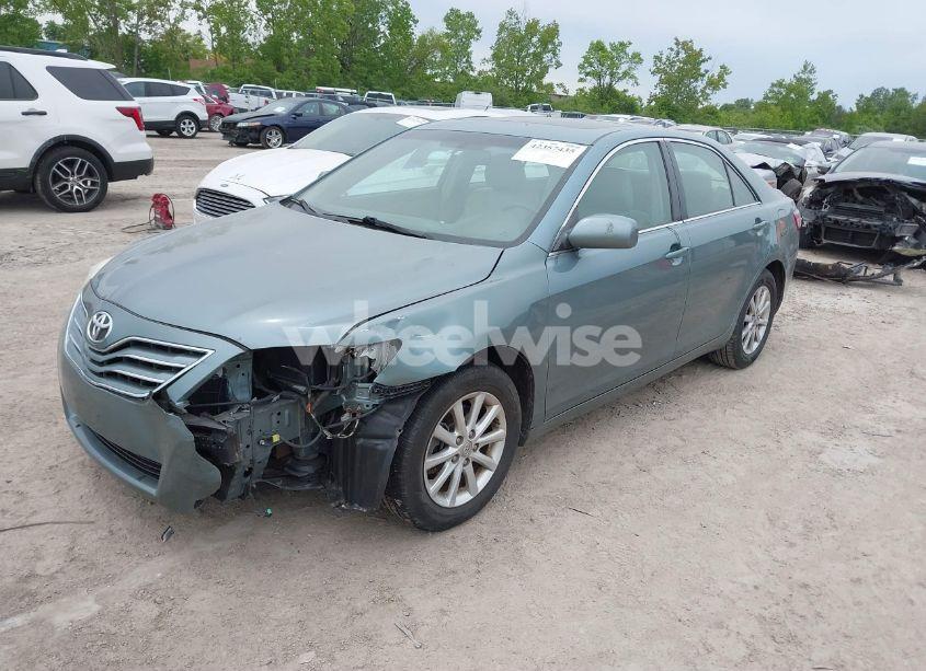 Photo 2 of 2010 Toyota Camry XLE (VIN 4T1BF3EK1AU512505)