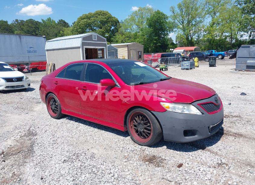 2010 Toyota Camry SE (VIN 4T1BF3EK1AU520667) main photo