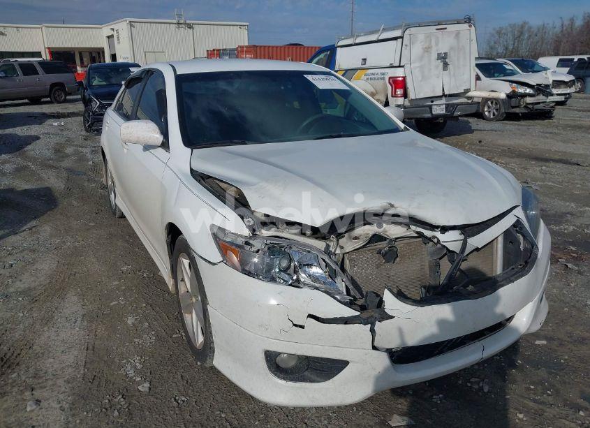 Photo 6 of 2010 Toyota Camry SE (VIN 4T1BF3EK1AU522547)