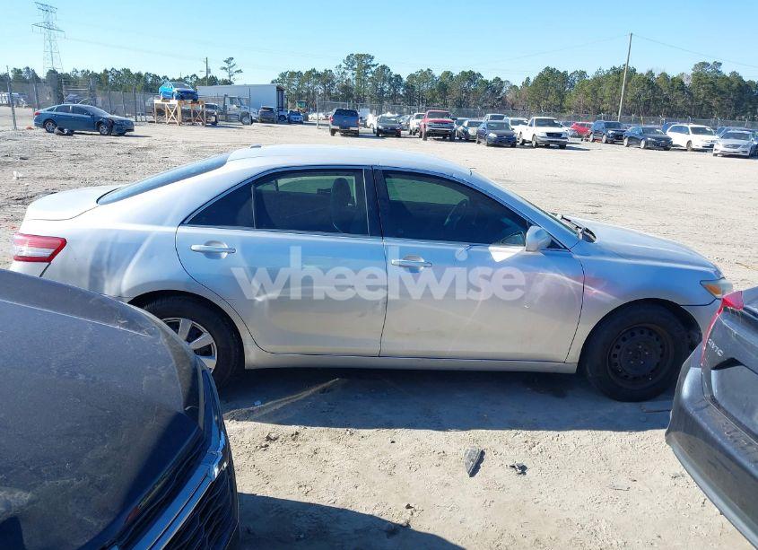 Photo 13 of 2010 Toyota Camry SE/LE/XLE (VIN 4T1BF3EK1AU539266)