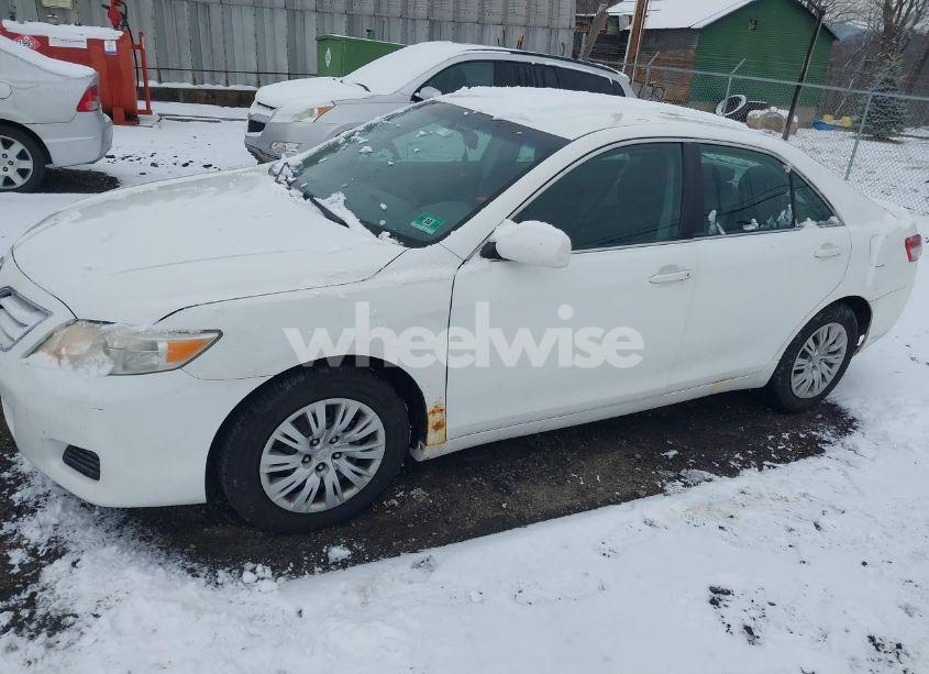 Photo 6 of 2010 Toyota Camry LE (VIN 4T1BF3EK1AU545925)