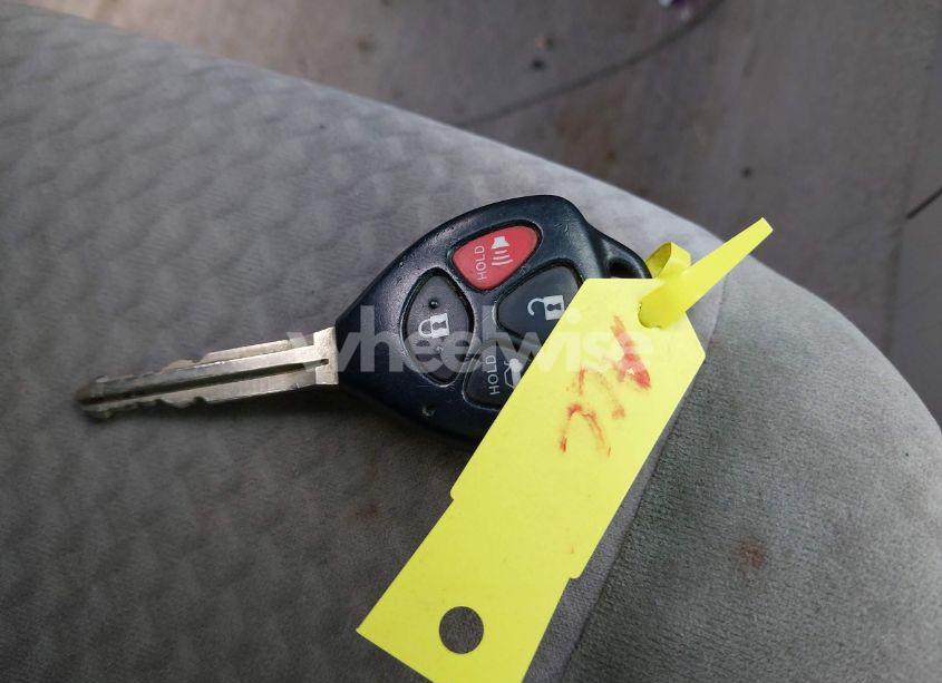 Photo 11 of 2010 Toyota Camry LE (VIN 4T1BF3EK1AU560084)