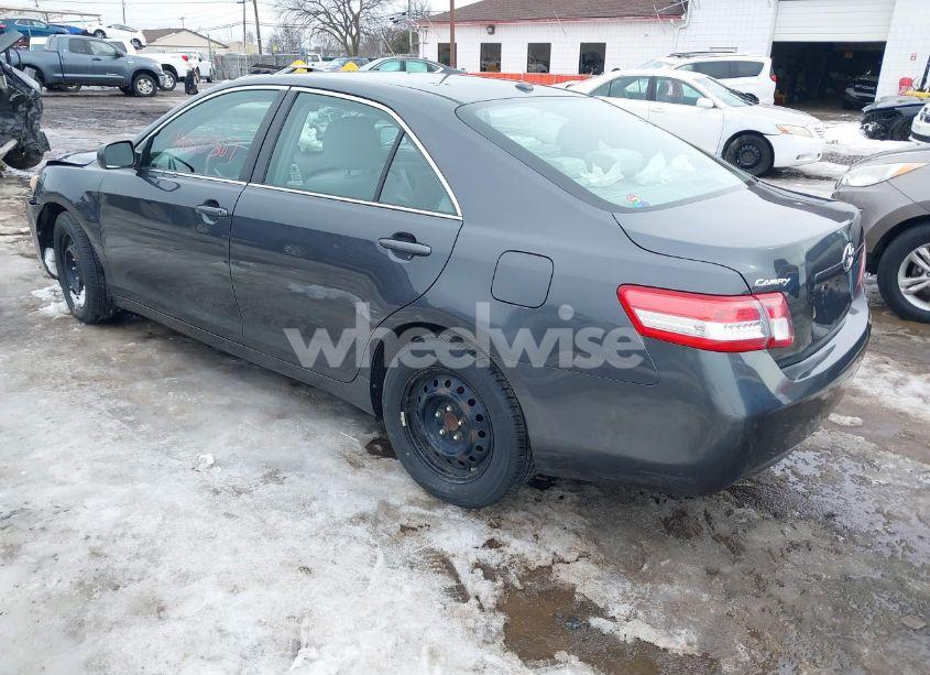 Photo 3 of 2010 Toyota Camry LE (VIN 4T1BF3EK1AU560084)