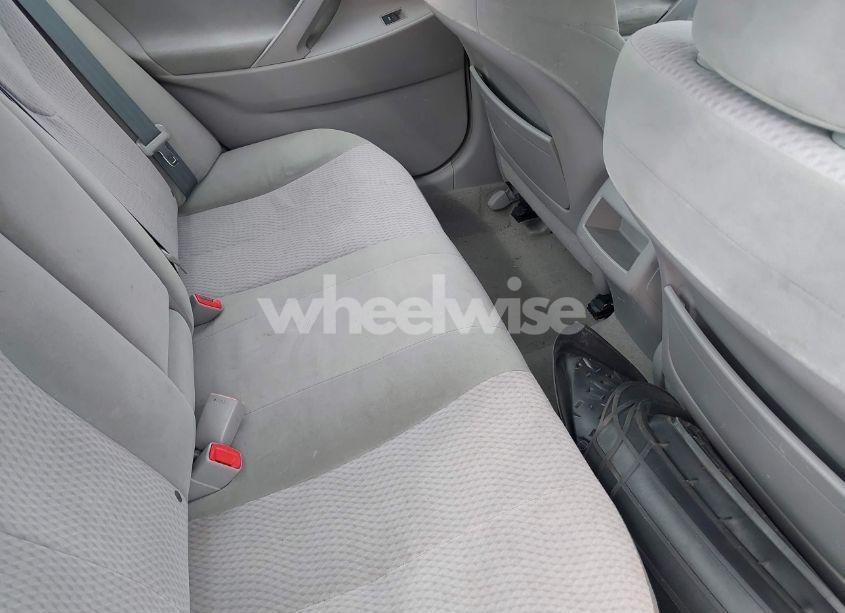 Photo 8 of 2010 Toyota Camry LE (VIN 4T1BF3EK1AU560084)