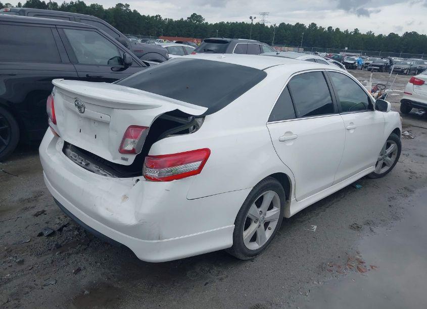 Photo 4 of 2010 Toyota Camry SE (VIN 4T1BF3EK1AU565575)