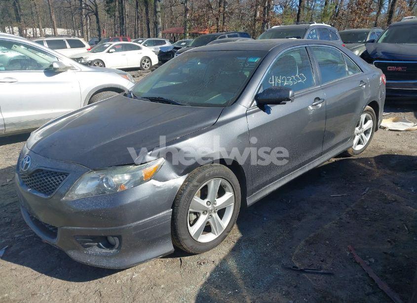 Photo 2 of 2011 Toyota Camry SE (VIN 4T1BF3EK1BU122781)