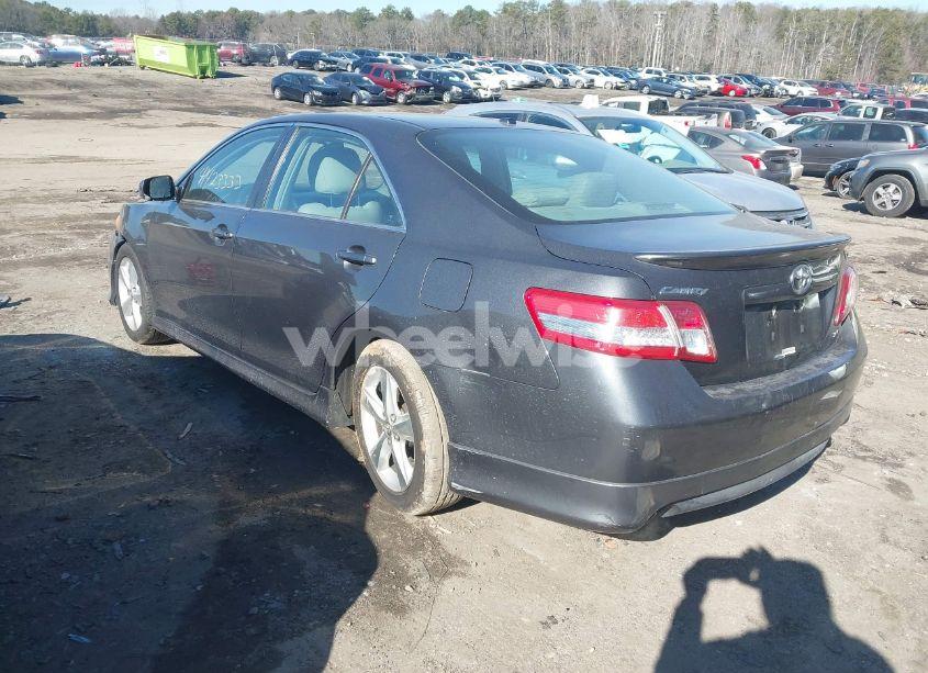 Photo 3 of 2011 Toyota Camry SE (VIN 4T1BF3EK1BU122781)