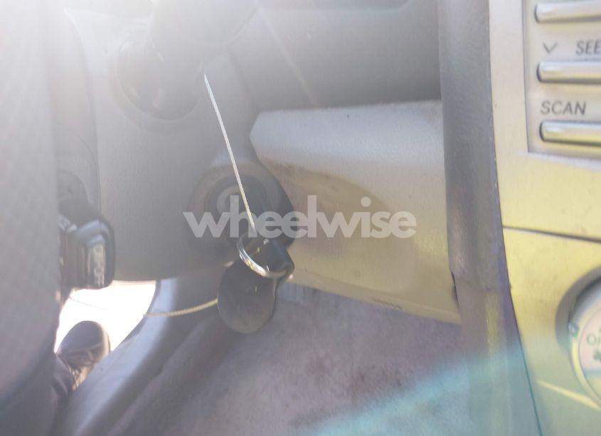 Photo 11 of 2011 Toyota Camry LE (VIN 4T1BF3EK1BU133120)