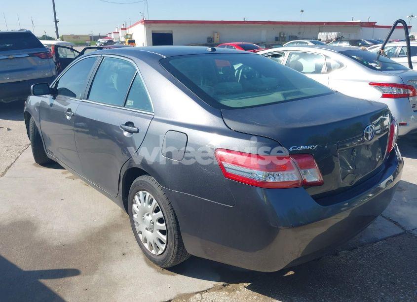 Photo 3 of 2011 Toyota Camry LE (VIN 4T1BF3EK1BU133120)