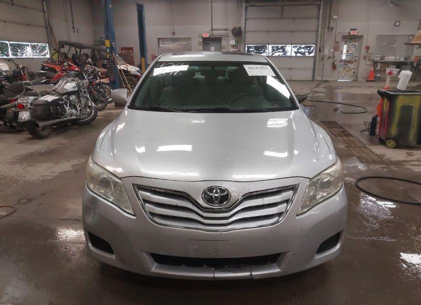 Photo 12 of 2011 Toyota Camry LE (VIN 4T1BF3EK1BU139032)