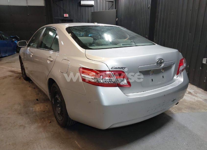 Photo 3 of 2011 Toyota Camry LE (VIN 4T1BF3EK1BU143243)
