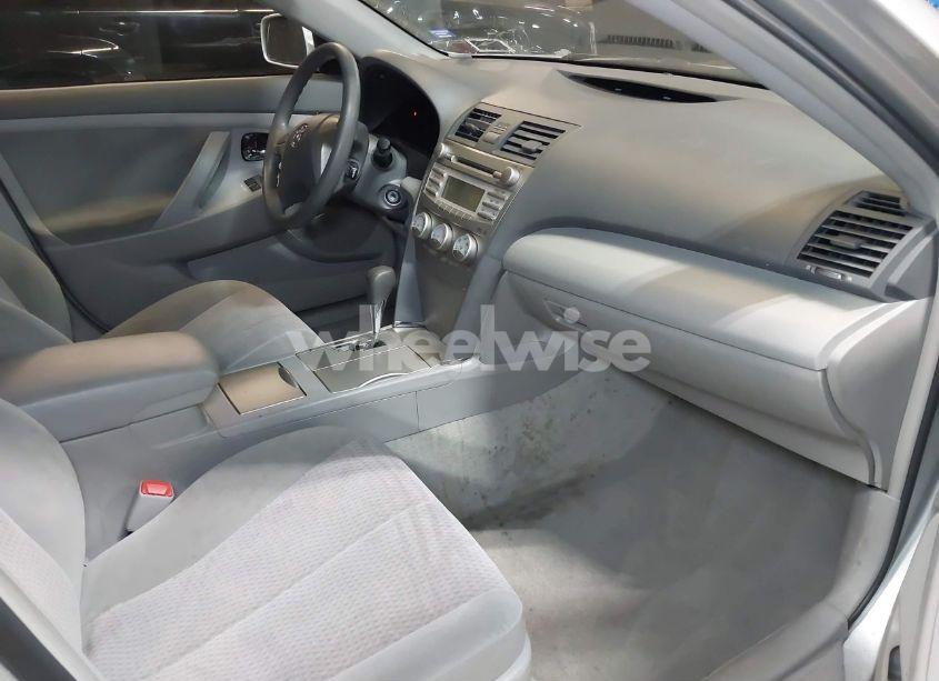 Photo 5 of 2011 Toyota Camry LE (VIN 4T1BF3EK1BU143243)