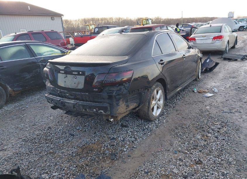 Photo 4 of 2011 Toyota Camry SE (VIN 4T1BF3EK1BU154596)
