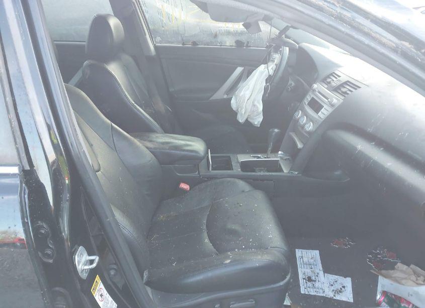 Photo 5 of 2011 Toyota Camry SE (VIN 4T1BF3EK1BU154596)