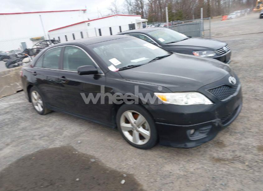 2011 Toyota Camry SE (VIN 4T1BF3EK1BU154940) main photo