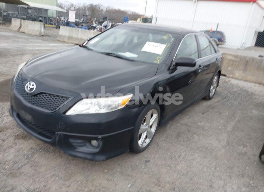 Photo 2 of 2011 Toyota Camry SE (VIN 4T1BF3EK1BU154940)