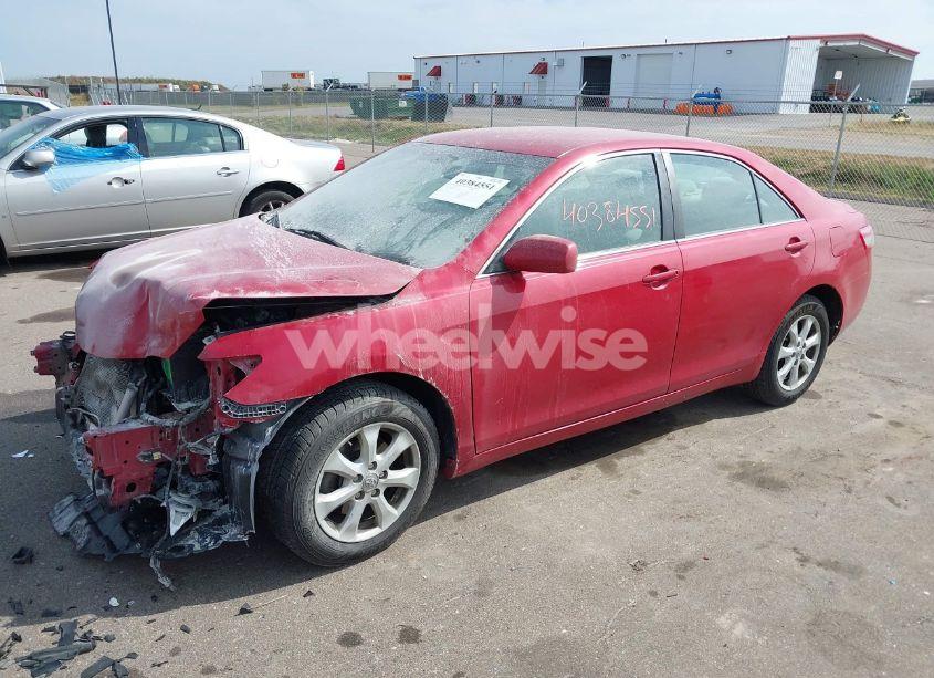 Photo 2 of 2011 Toyota Camry LE (VIN 4T1BF3EK1BU156445)