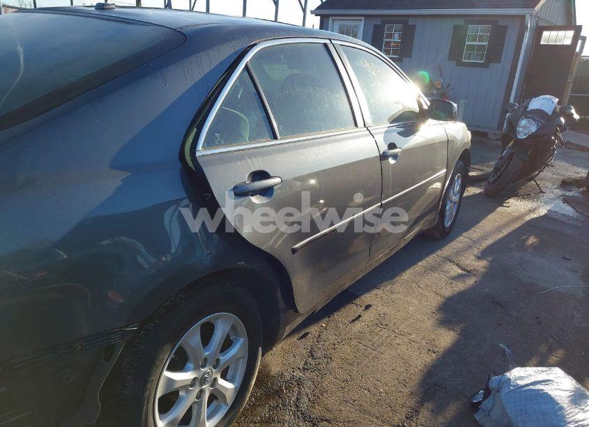 Photo 18 of 2011 Toyota Camry LE (VIN 4T1BF3EK1BU201674)