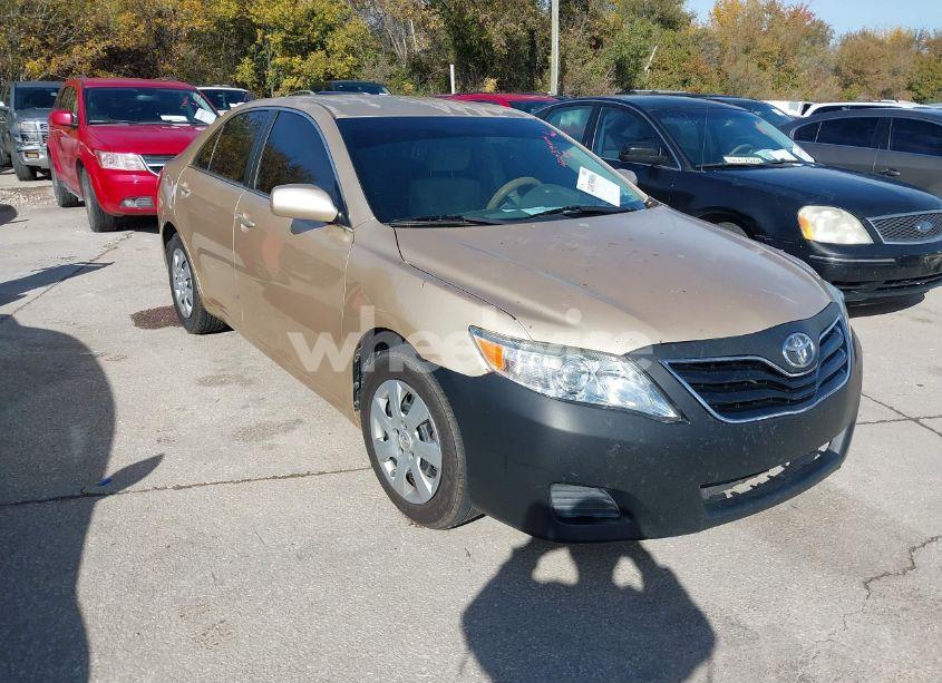 2011 Toyota Camry (VIN 4T1BF3EK1BU225036) main photo