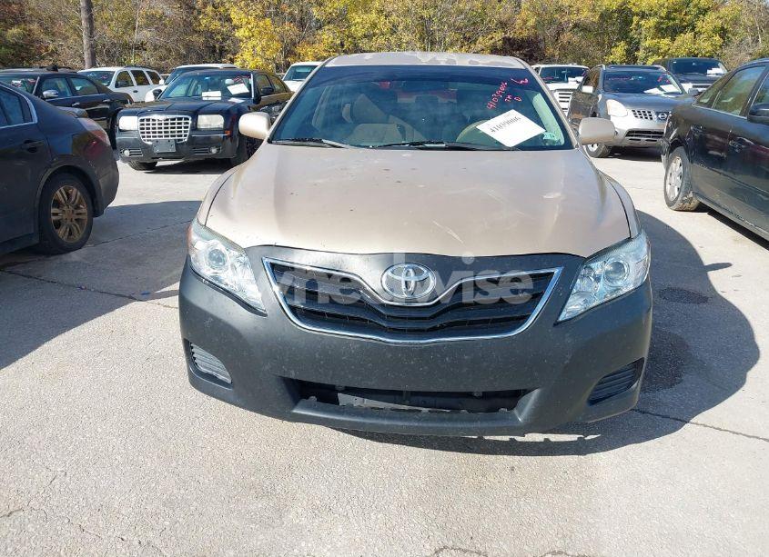 Photo 6 of 2011 Toyota Camry (VIN 4T1BF3EK1BU225036)