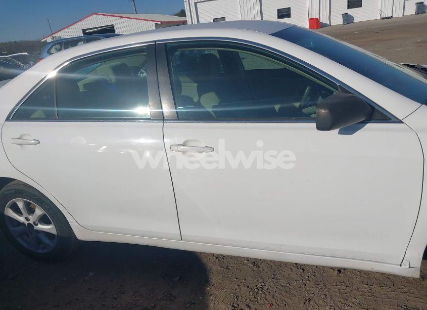 Photo 14 of 2011 Toyota Camry LE (VIN 4T1BF3EK1BU584189)