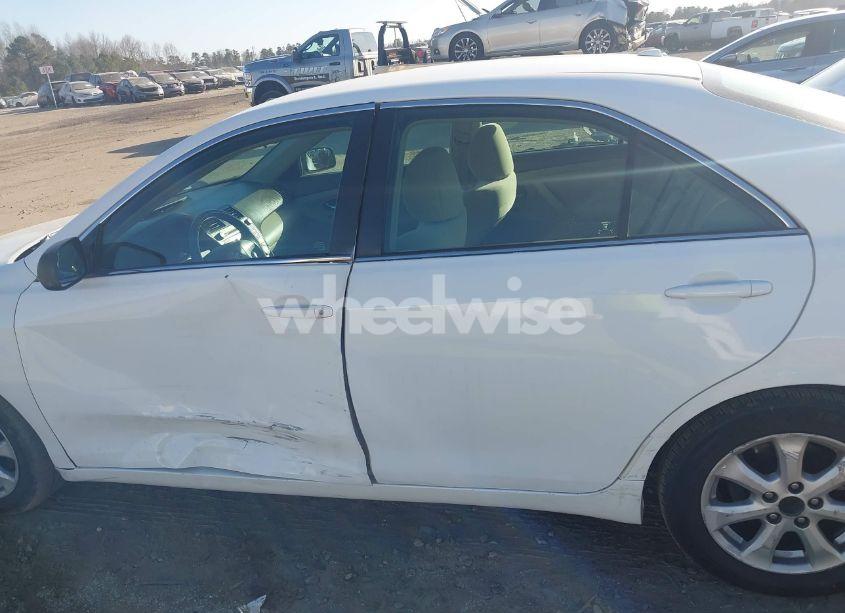 Photo 15 of 2011 Toyota Camry LE (VIN 4T1BF3EK1BU584189)