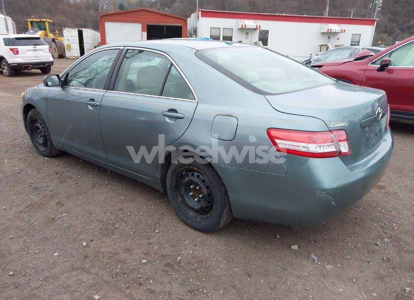 Photo 3 of 2011 Toyota Camry LE (VIN 4T1BF3EK1BU596388)