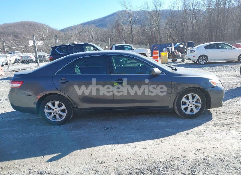 Photo 13 of 2011 Toyota Camry LE (VIN 4T1BF3EK1BU605171)