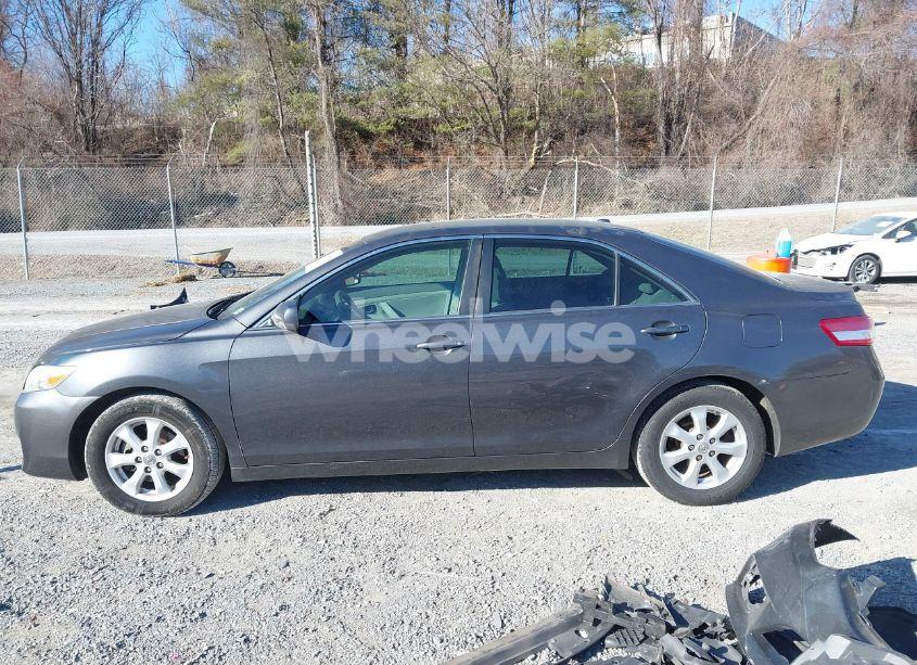 Photo 14 of 2011 Toyota Camry LE (VIN 4T1BF3EK1BU605171)