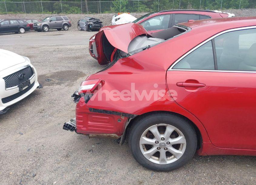 Photo 13 of 2011 Toyota Camry LE (VIN 4T1BF3EK1BU612637)