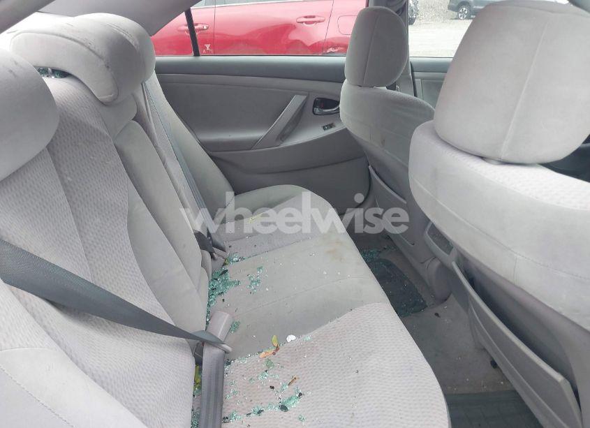 Photo 8 of 2011 Toyota Camry LE (VIN 4T1BF3EK1BU612637)