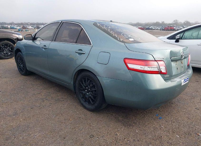 Photo 3 of 2011 Toyota Camry LE (VIN 4T1BF3EK1BU620074)