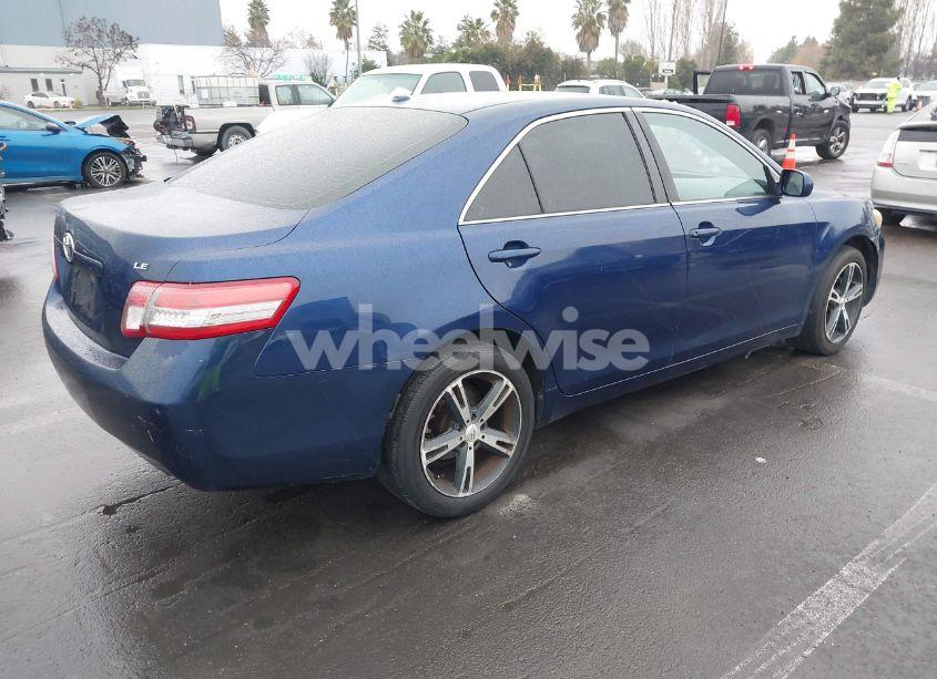 Photo 4 of 2011 Toyota Camry (VIN 4T1BF3EK1BU627333)