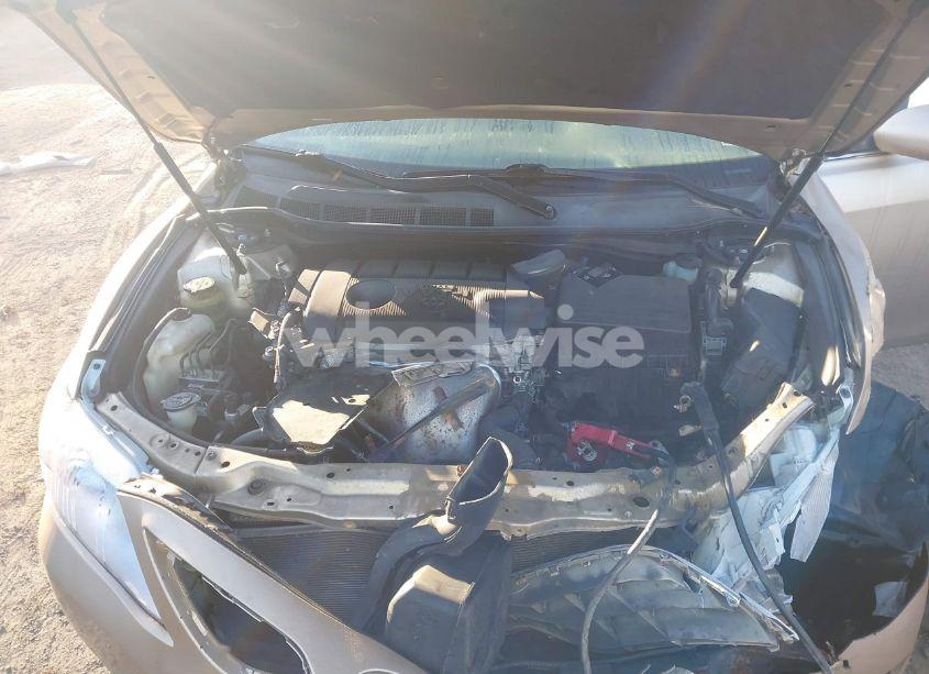 Photo 10 of 2011 Toyota Camry LE (VIN 4T1BF3EK1BU637053)