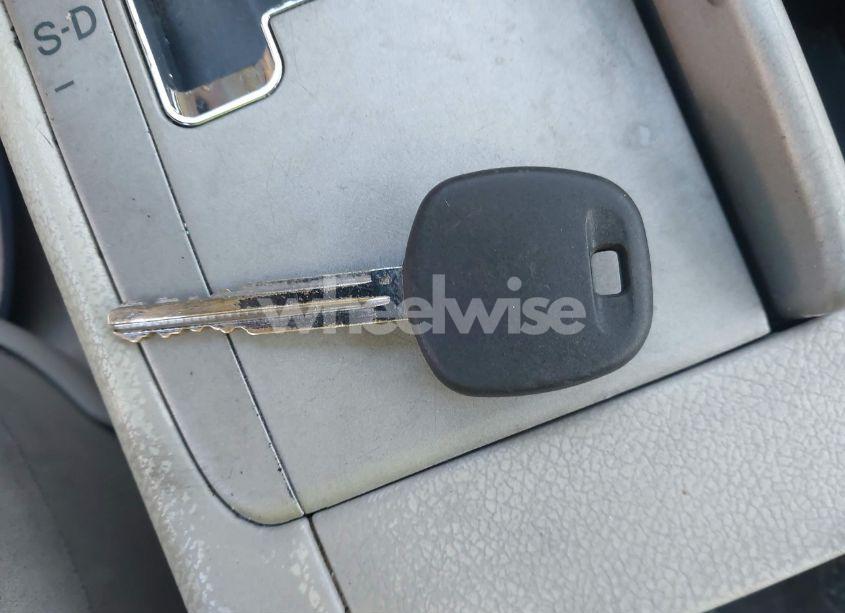 Photo 11 of 2011 Toyota Camry LE (VIN 4T1BF3EK1BU637053)