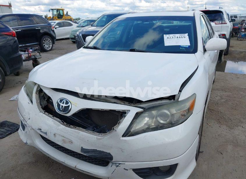 Photo 6 of 2011 Toyota Camry SE (VIN 4T1BF3EK1BU645220)