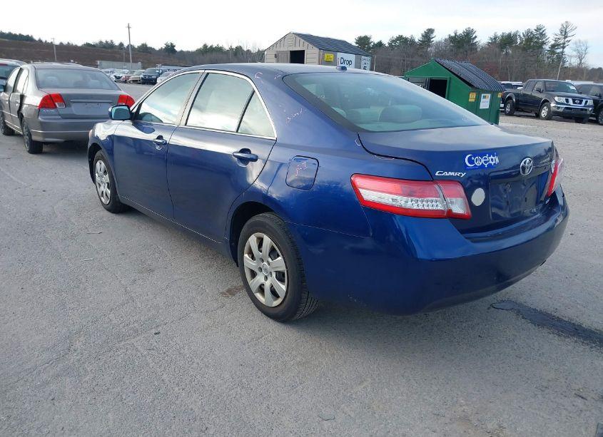 Photo 3 of 2011 Toyota Camry SE/LE/XLE (VIN 4T1BF3EK1BU648036)