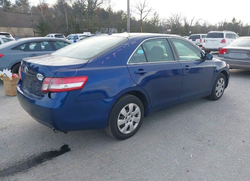 Photo 4 of 2011 Toyota Camry SE/LE/XLE (VIN 4T1BF3EK1BU648036)