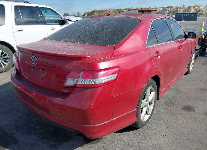 Photo 4 of 2011 Toyota Camry SE (VIN 4T1BF3EK1BU657741)