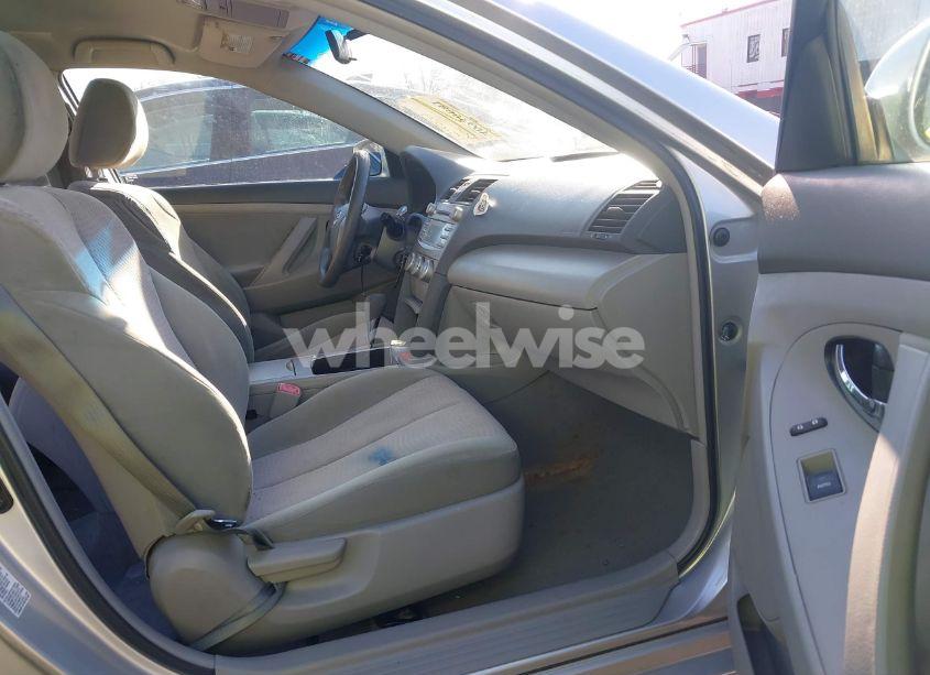 Photo 5 of 2011 Toyota Camry LE (VIN 4T1BF3EK1BU681604)