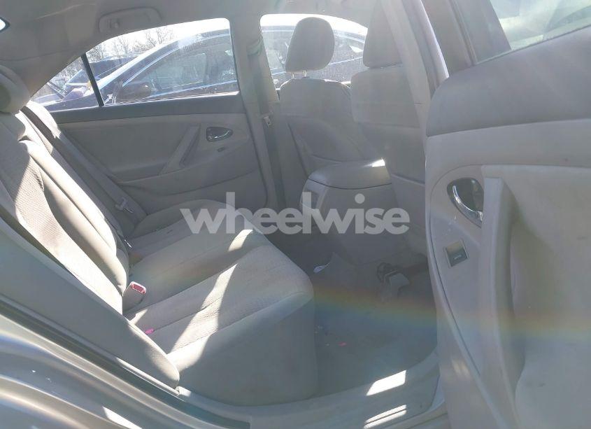 Photo 8 of 2011 Toyota Camry LE (VIN 4T1BF3EK1BU681604)