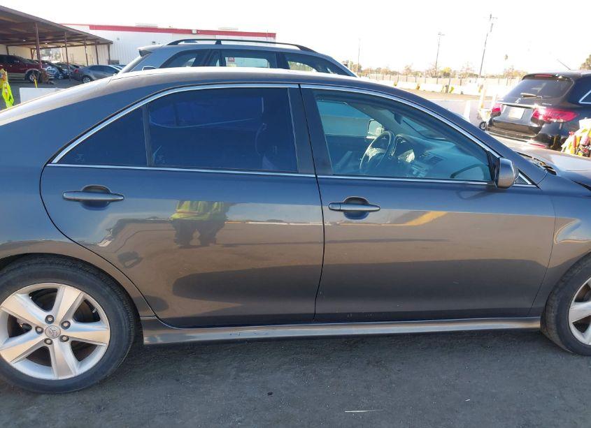 Photo 14 of 2011 Toyota Camry SE (VIN 4T1BF3EK1BU682994)